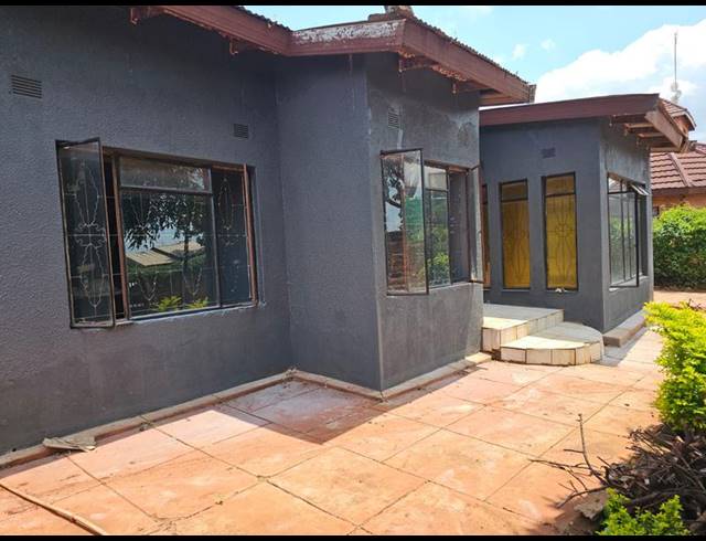 3 BEDROOM HOUSE FOR SALE IN SIBASA